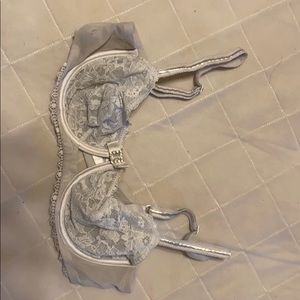 Used Victoria secret 36C